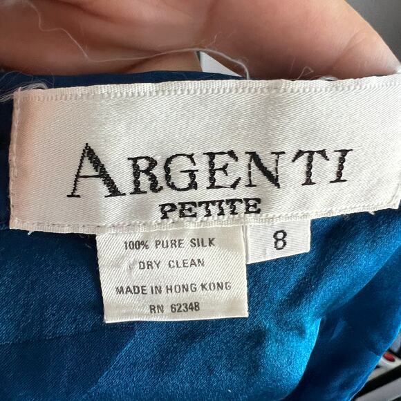 SOLD OUT - Picture 4 of 4